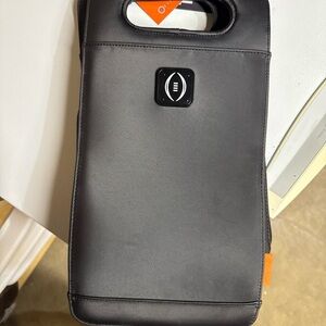 Stitch Golf Black Wine Tote NWT